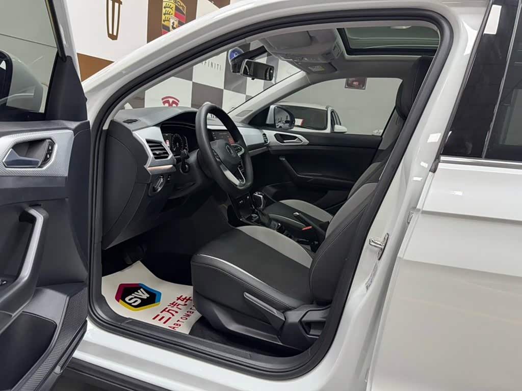 Volkswagen Tanying 1.5 л 2022 г. Белый, пробег 44000 км