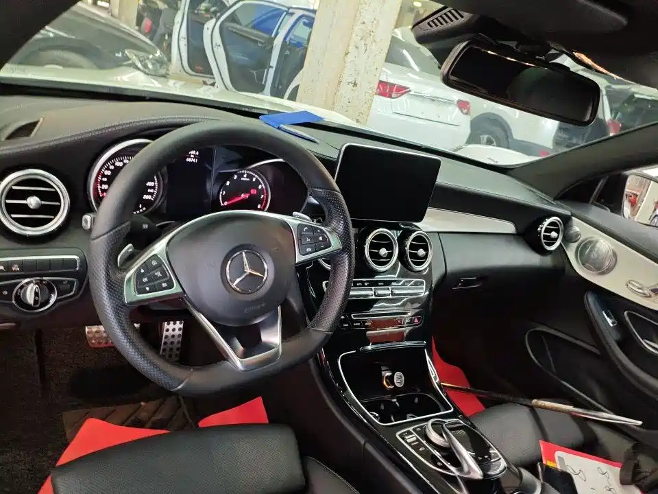 Mercedes-Benz C-Class (Import) — миниатюра 4