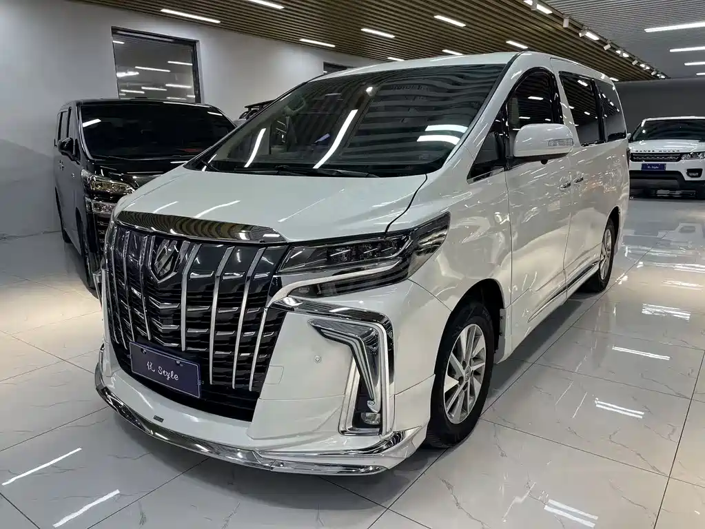 Toyota Alphard 2014