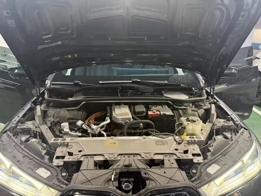 BMW iX — миниатюра 10