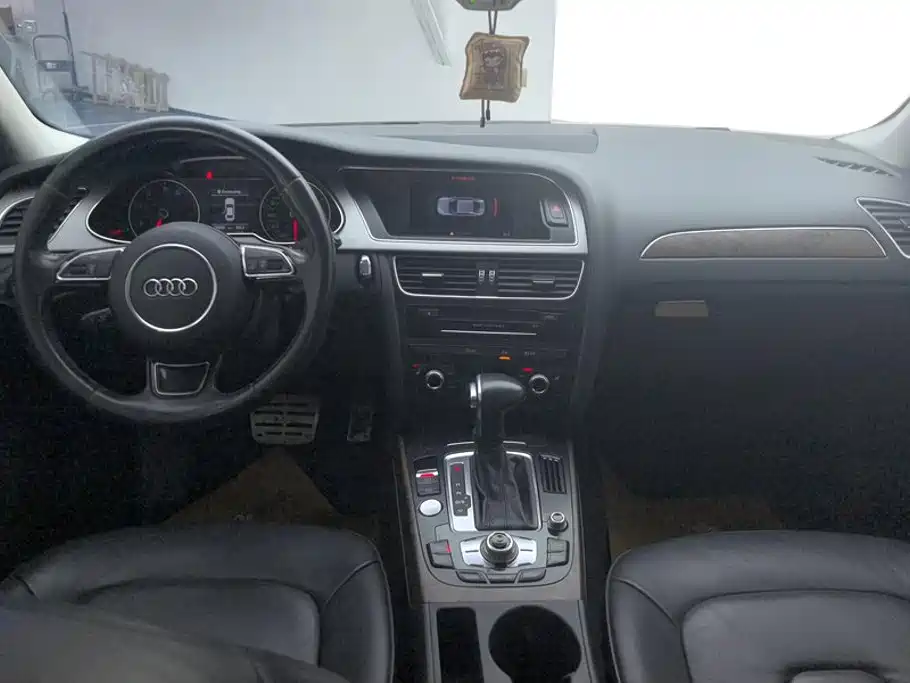 Audi A4L — миниатюра 12