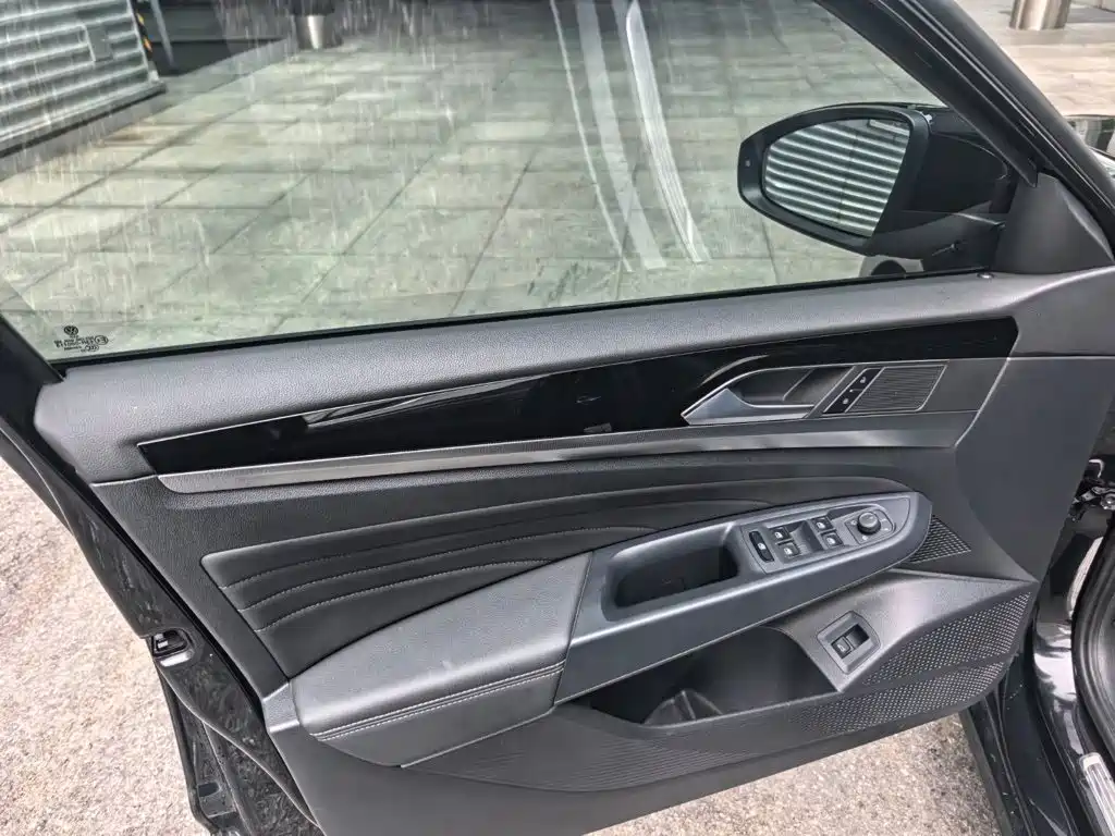Volkswagen Passat — миниатюра 11