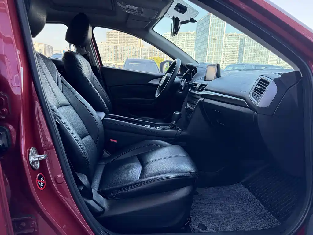 Mazda 3 Axela — миниатюра 8