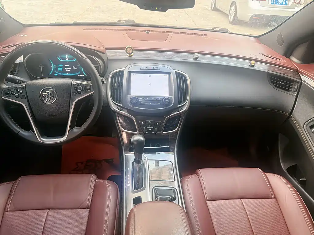 Buick LaCrosse — миниатюра 12