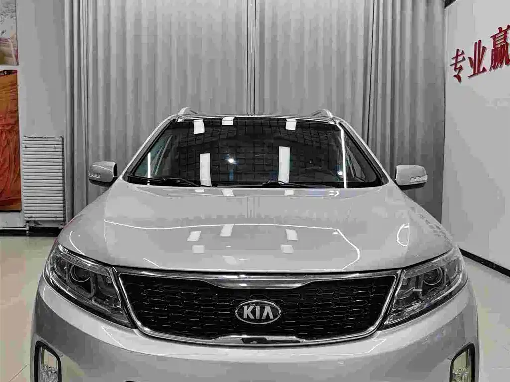 Kia Sorento 2013 2.4L 7 мест Luxury V