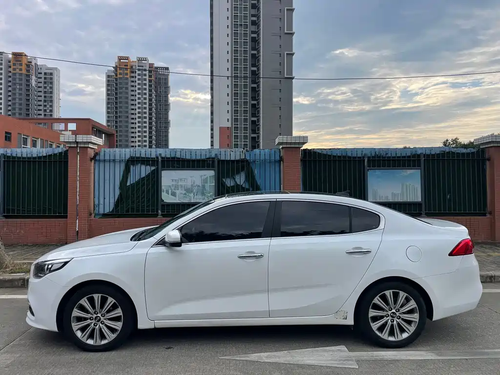 Kia K4 — миниатюра 3