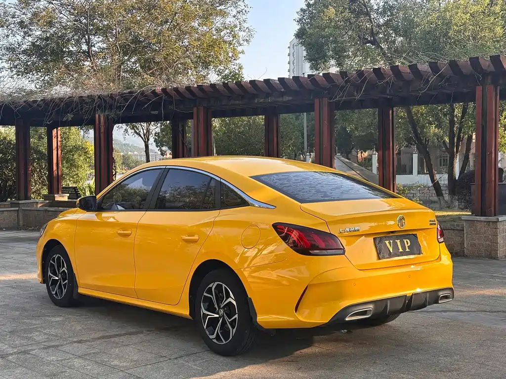 MG MG5 — миниатюра 7
