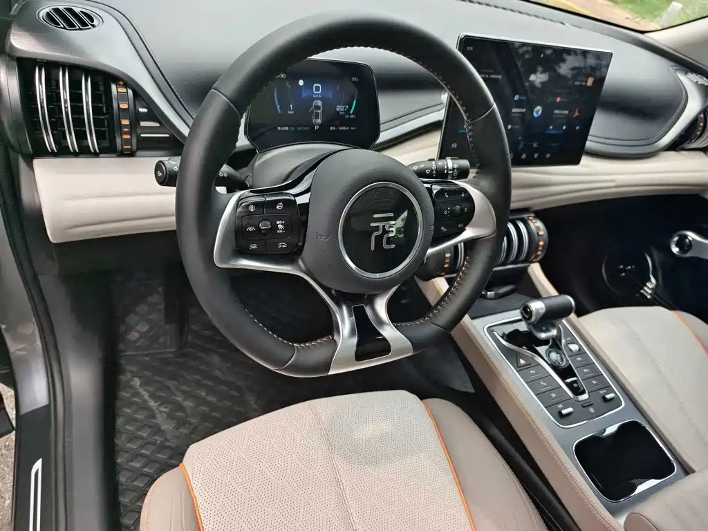 BYD Yuan Plus — миниатюра 11
