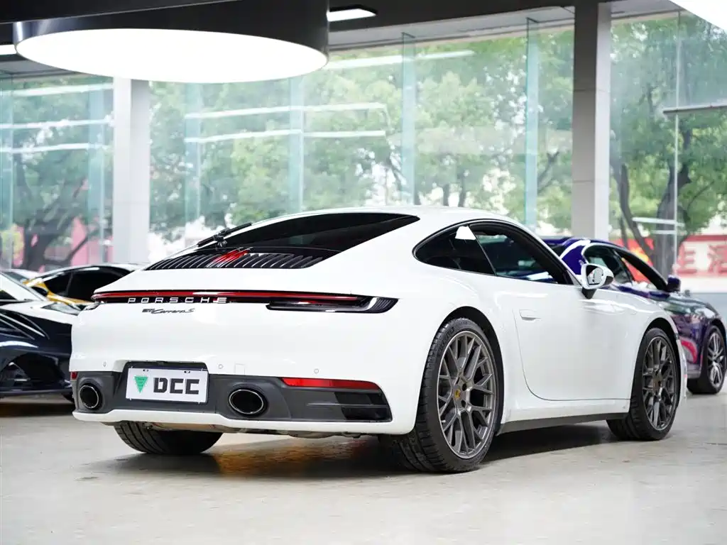 Porsche 911 2020 Carrera 3.0T