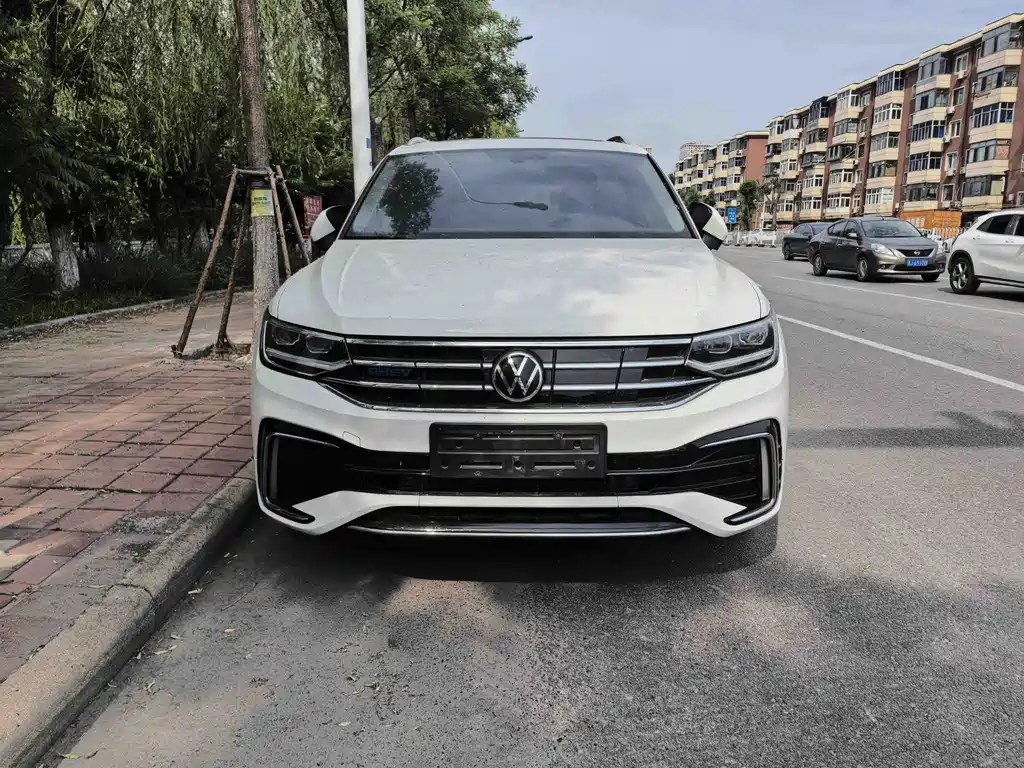 Volkswagen 途观L插电混动 — миниатюра 2