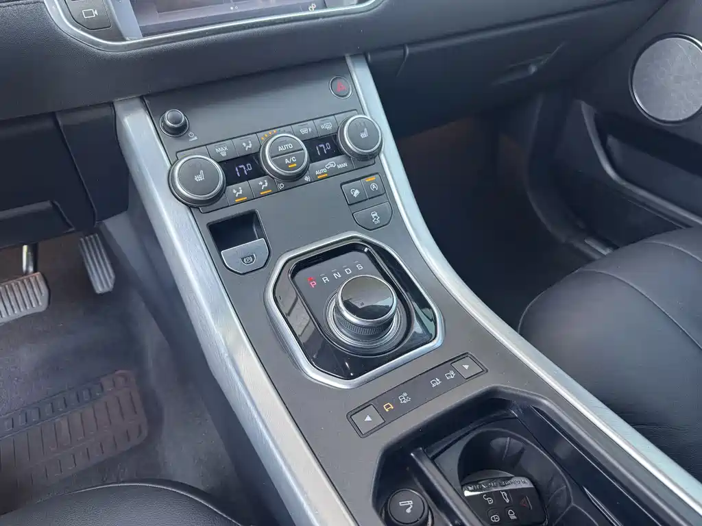 Land Rover Range Rover Evoque 2017 2.0T SE