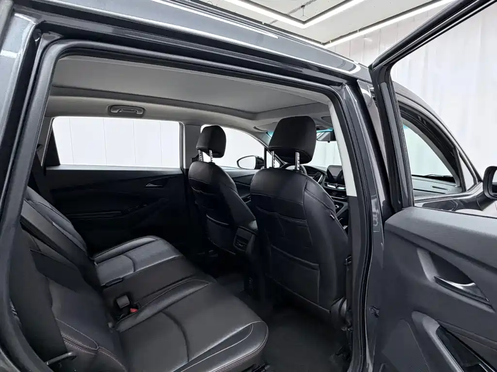 Chevrolet Volando — миниатюра 19