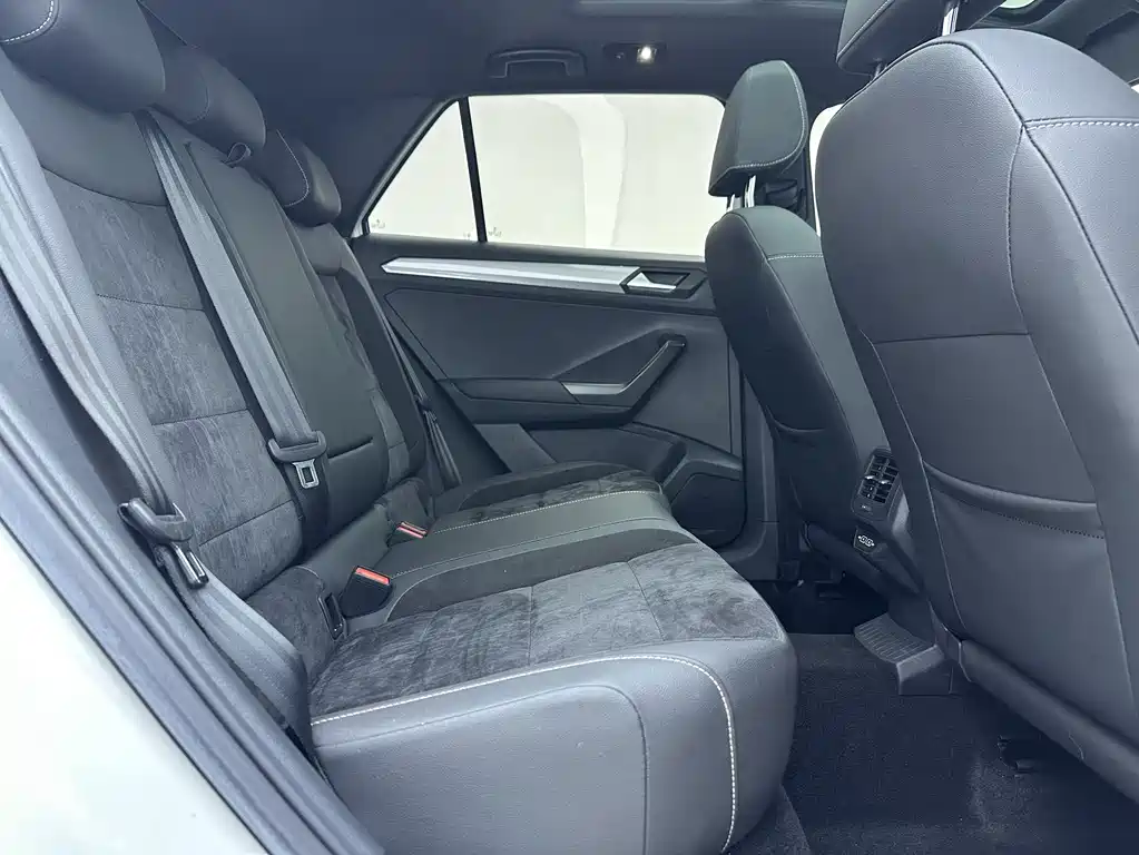 Volkswagen T-Roc 2022 280TSI DSG R-Line Pro PLUS
