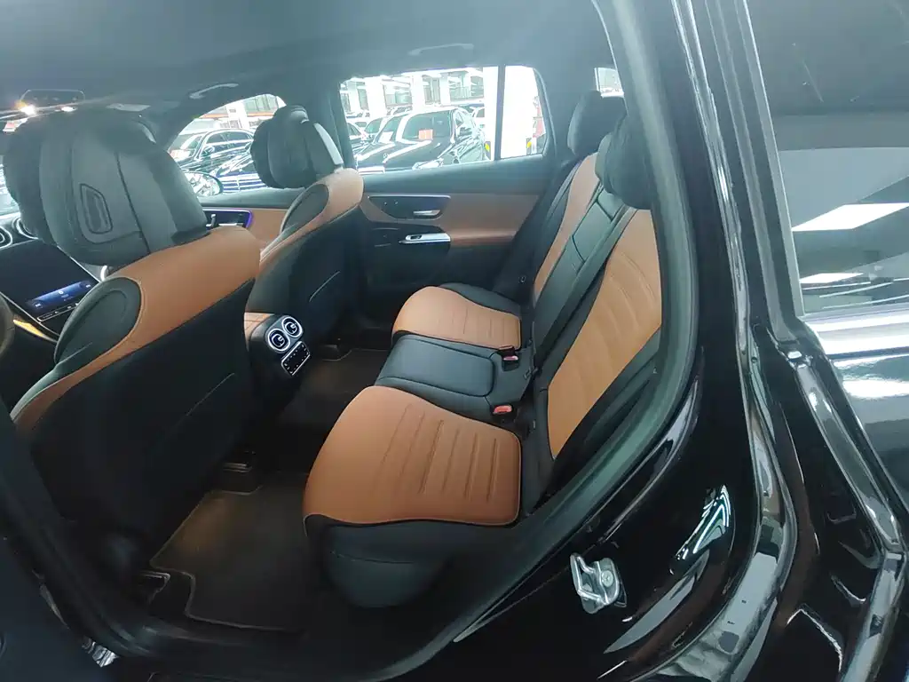 Mercedes-Benz GLC — миниатюра 11