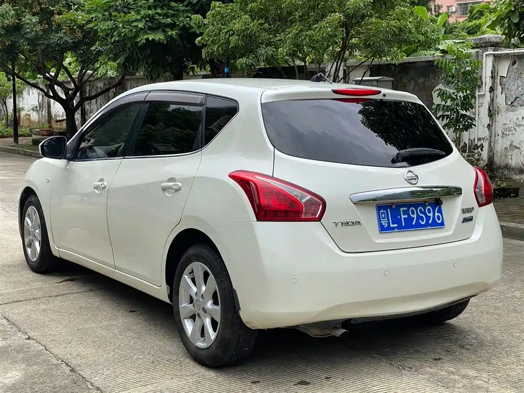 Nissan Tiida 2013 1.6L CVT