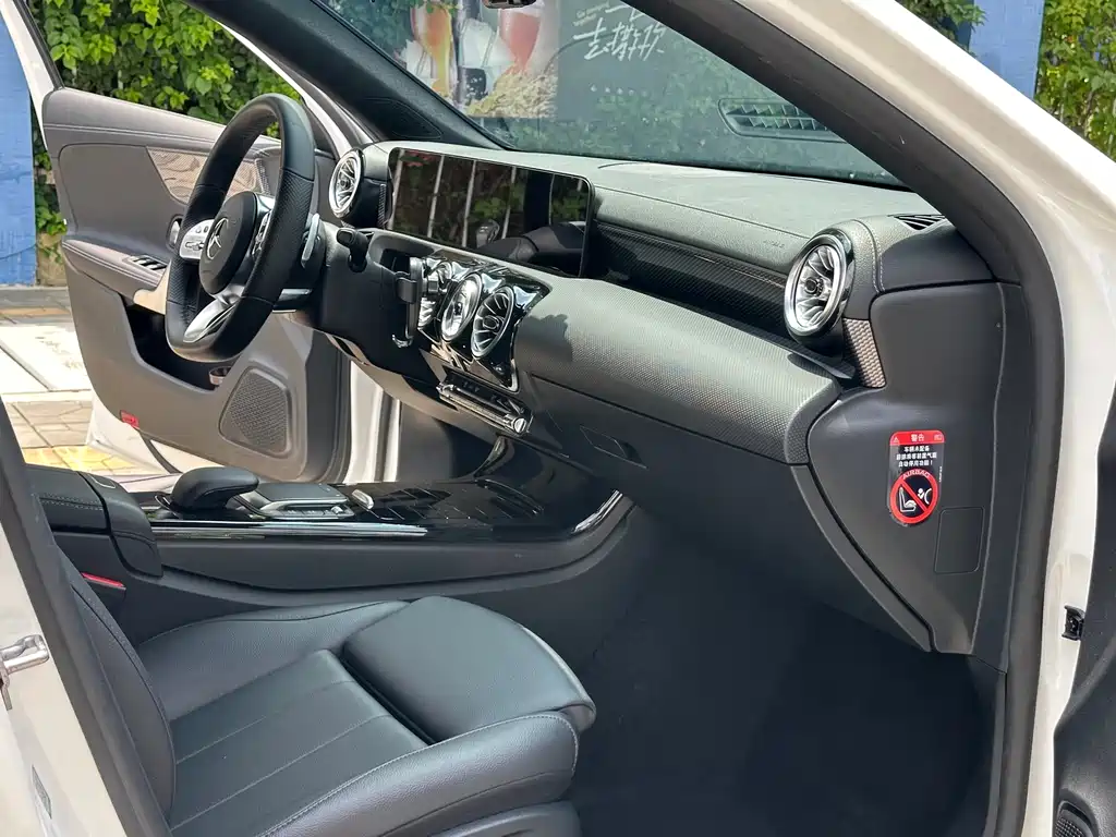 Mercedes-Benz A-Class A 2022 A 200 L Sport Fashion