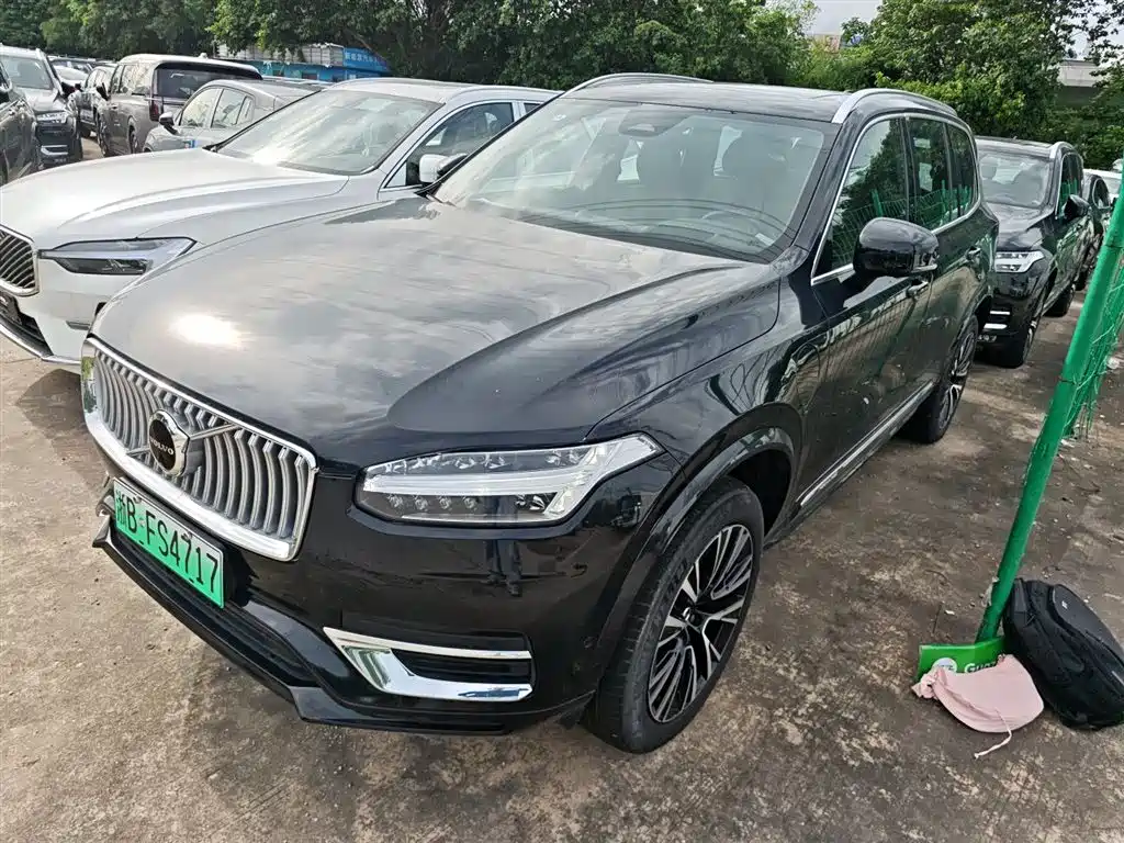 VOLVO  XC90 PLUG IN HYBRID