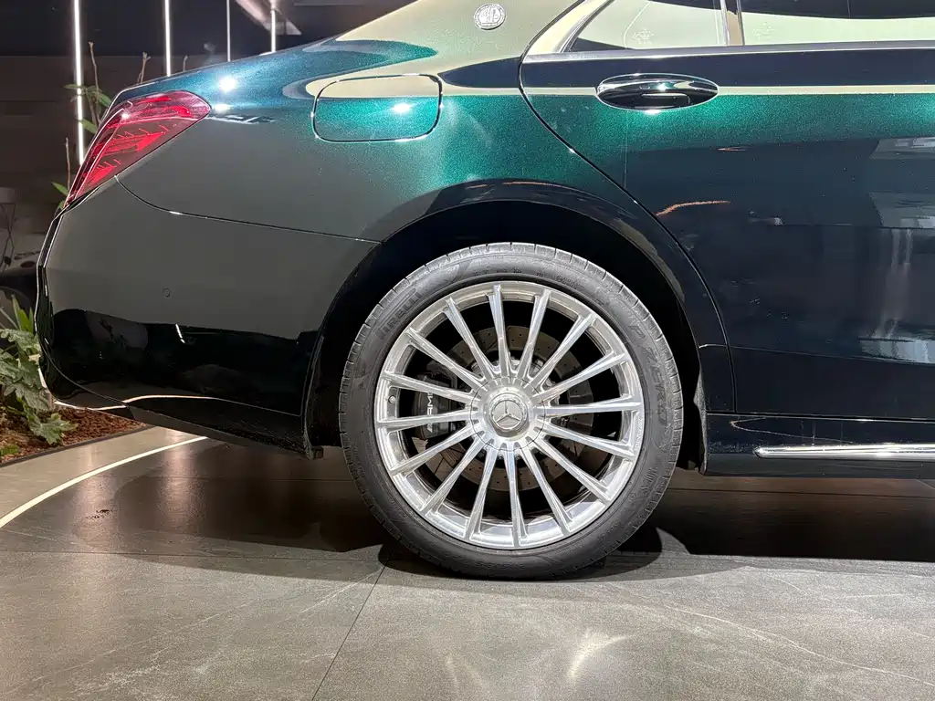 MERCEDES-BENZ S CLASS AMG