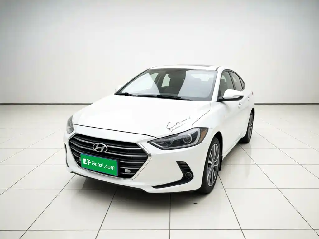 Hyundai Elantra — миниатюра 2