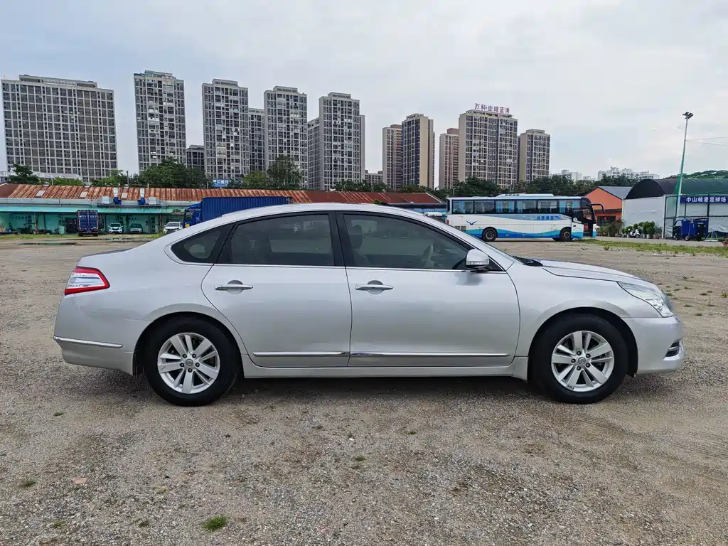 Nissan Teana — миниатюра 5