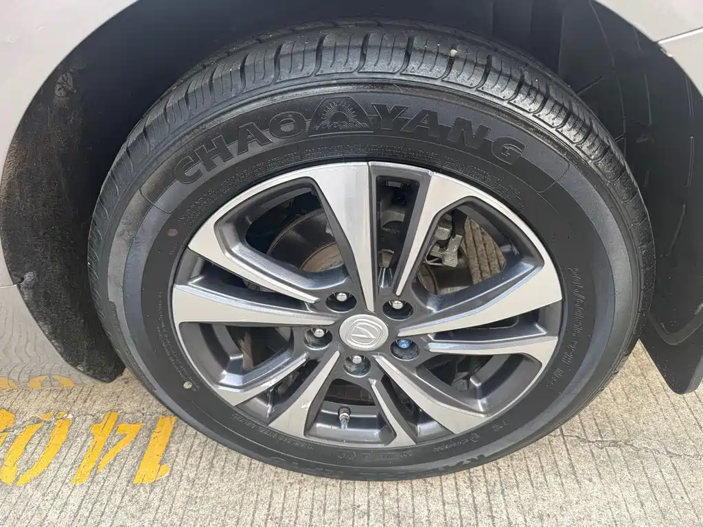 Changan Eado — миниатюра 9