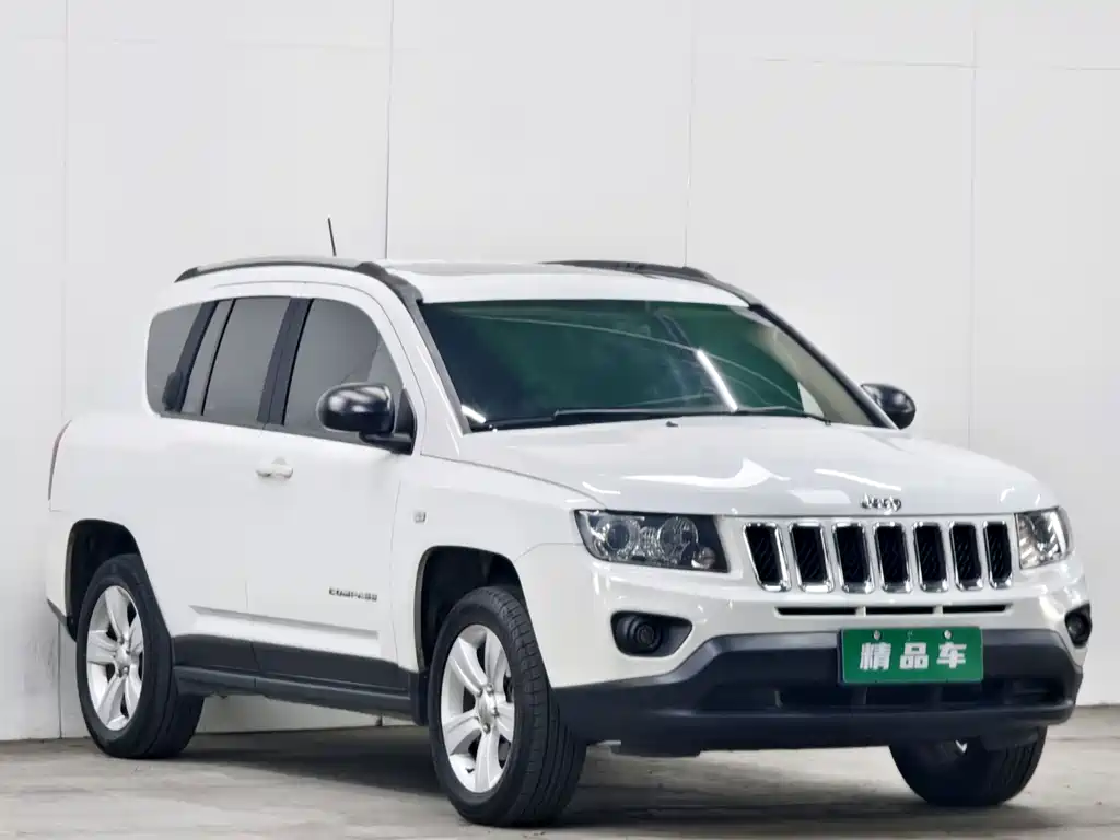 Jeep Compass (Import) — миниатюра 3