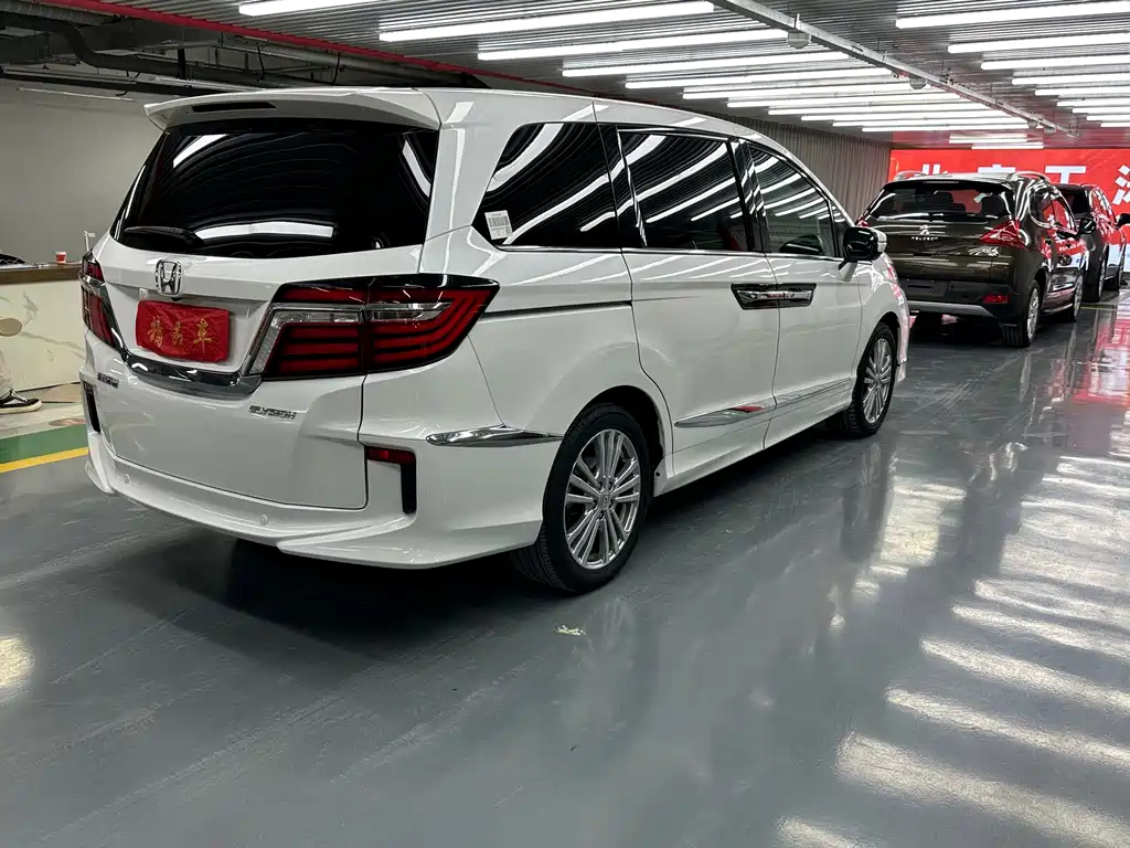 Honda Elysion — миниатюра 23