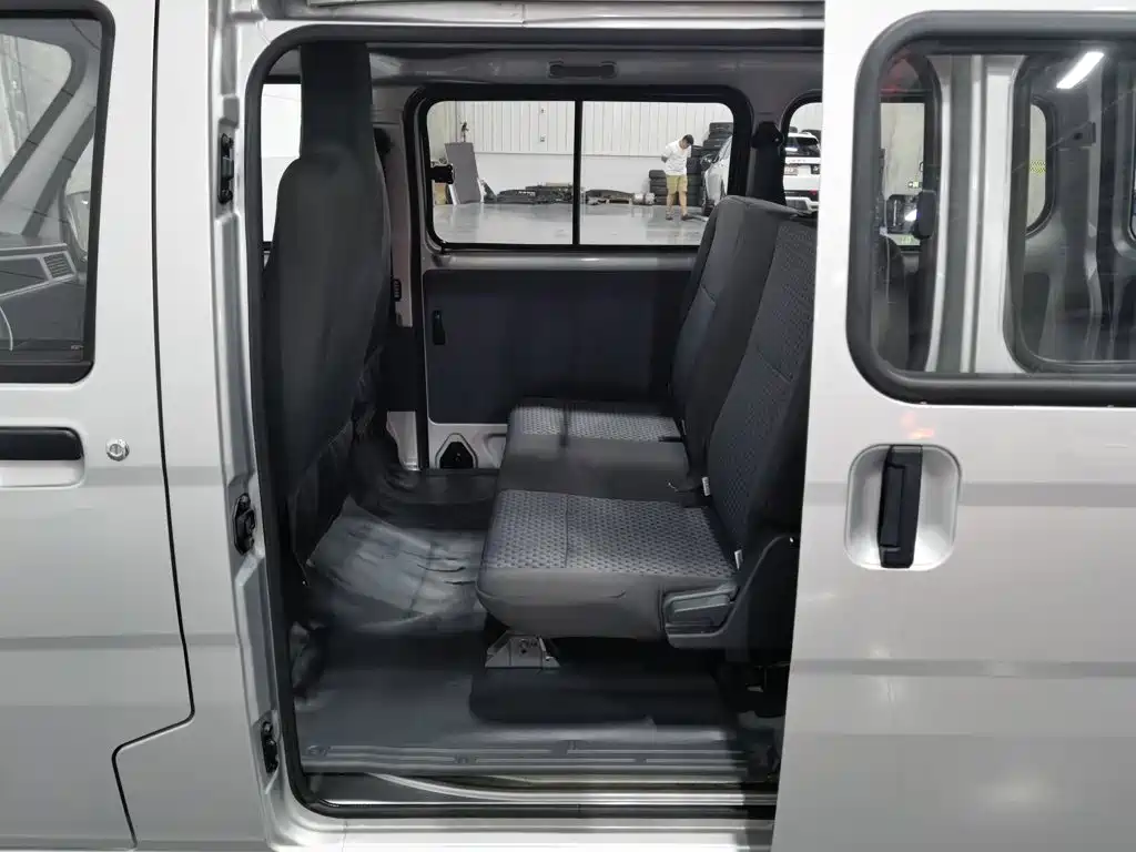 Wuling Zhiguang — миниатюра 15