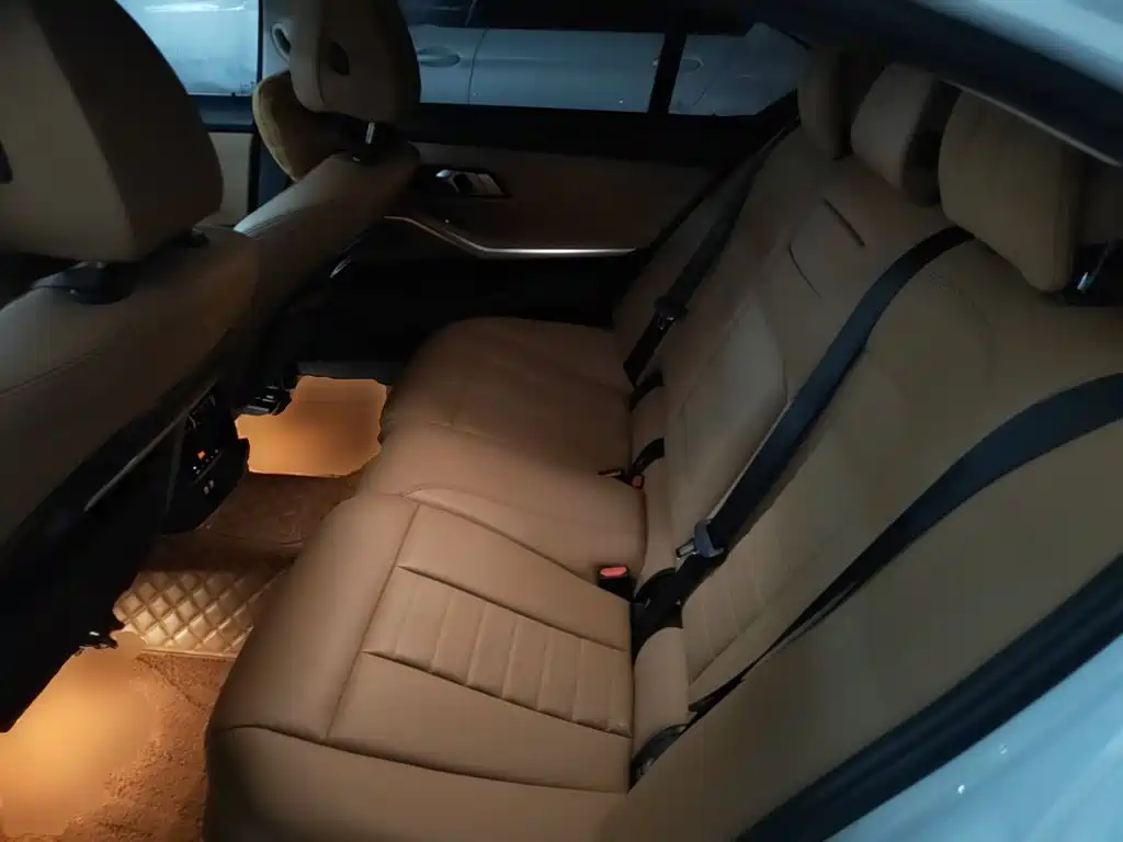 BMW 3 Series — миниатюра 13