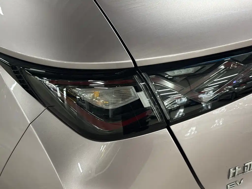 BYD Dolphin — миниатюра 11