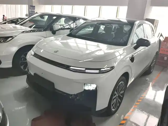 ZERO-RUNNING CAR ZERO RUN B10 2025