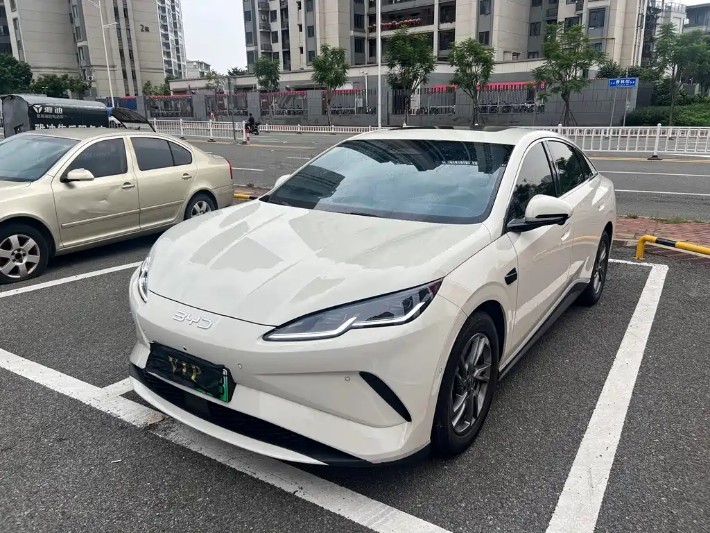 BYD Seal 06