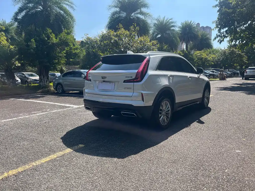 Cadillac XT4 — миниатюра 7