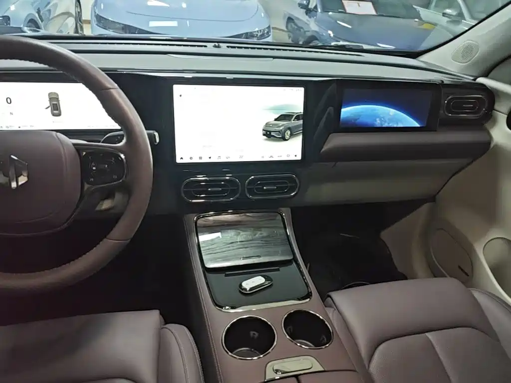 Leapmotor Leapmotor C11 — миниатюра 13