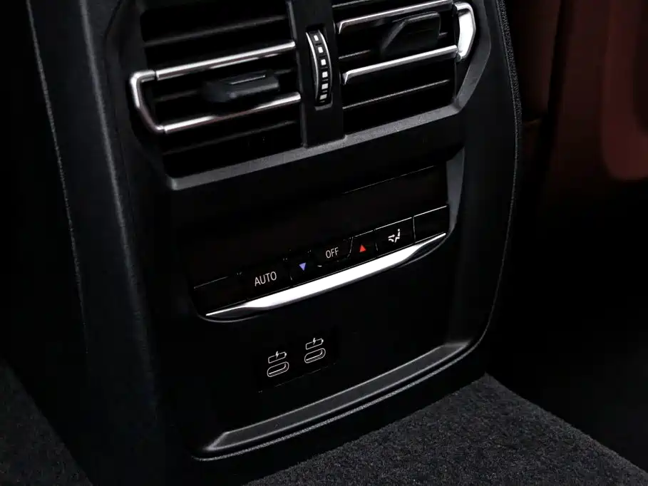 BMW 3 Series — миниатюра 17