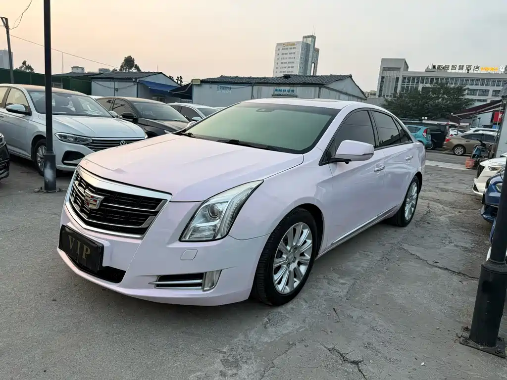 Cadillac XTS