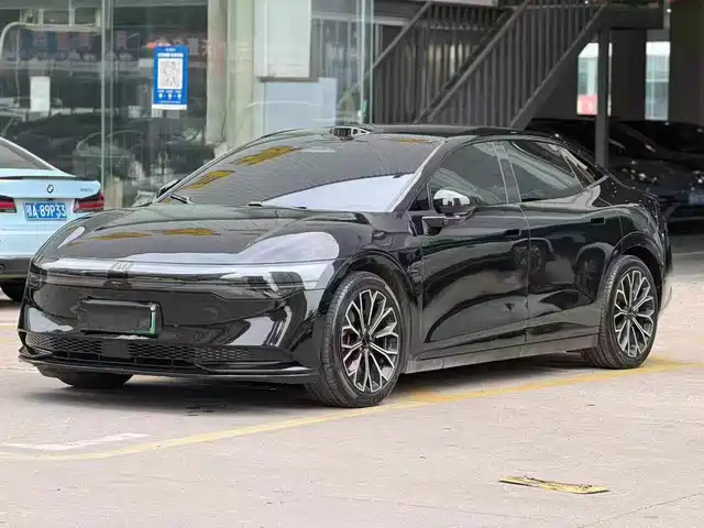 2024 Zeekr 007