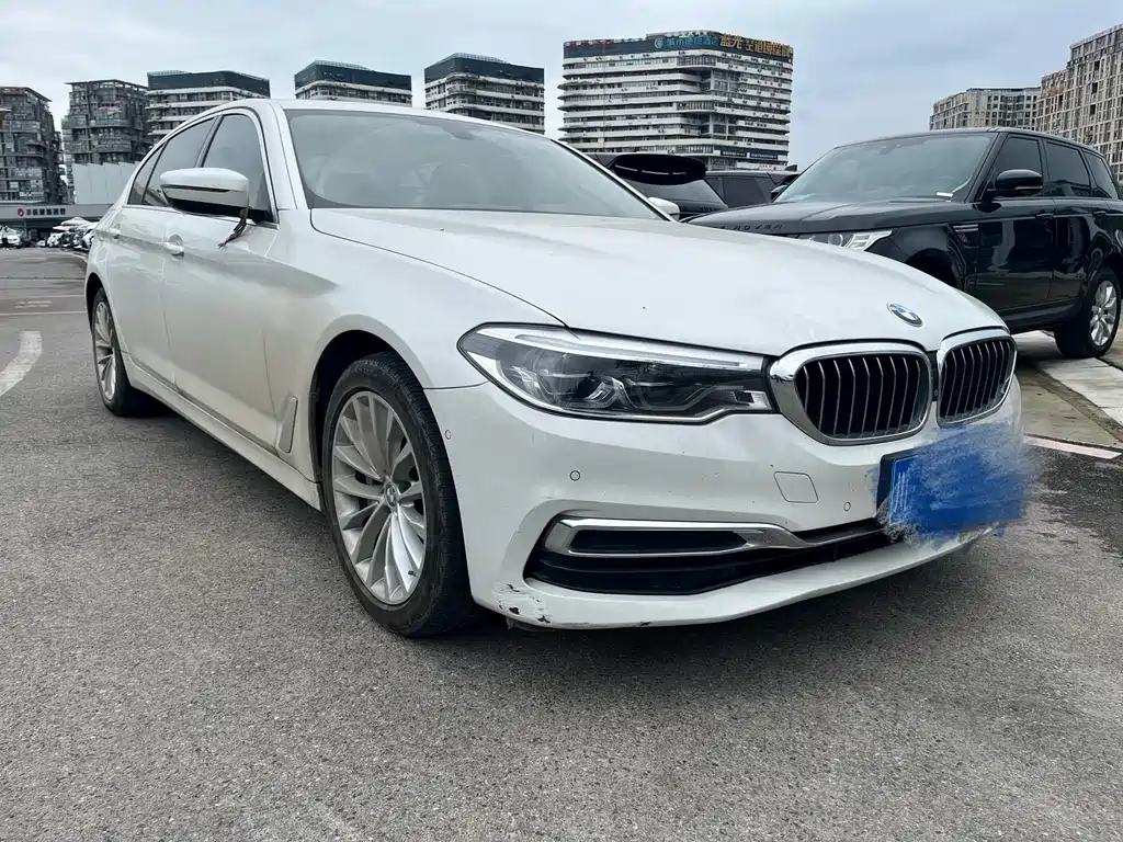 BMW 5 Series — миниатюра 3