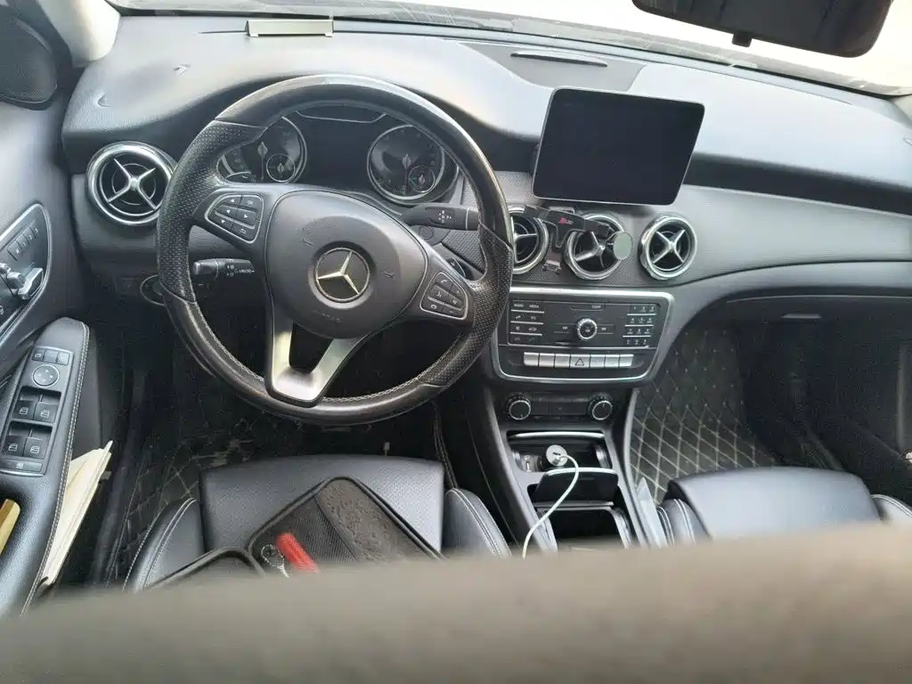 Mercedes-Benz GLA — миниатюра 6