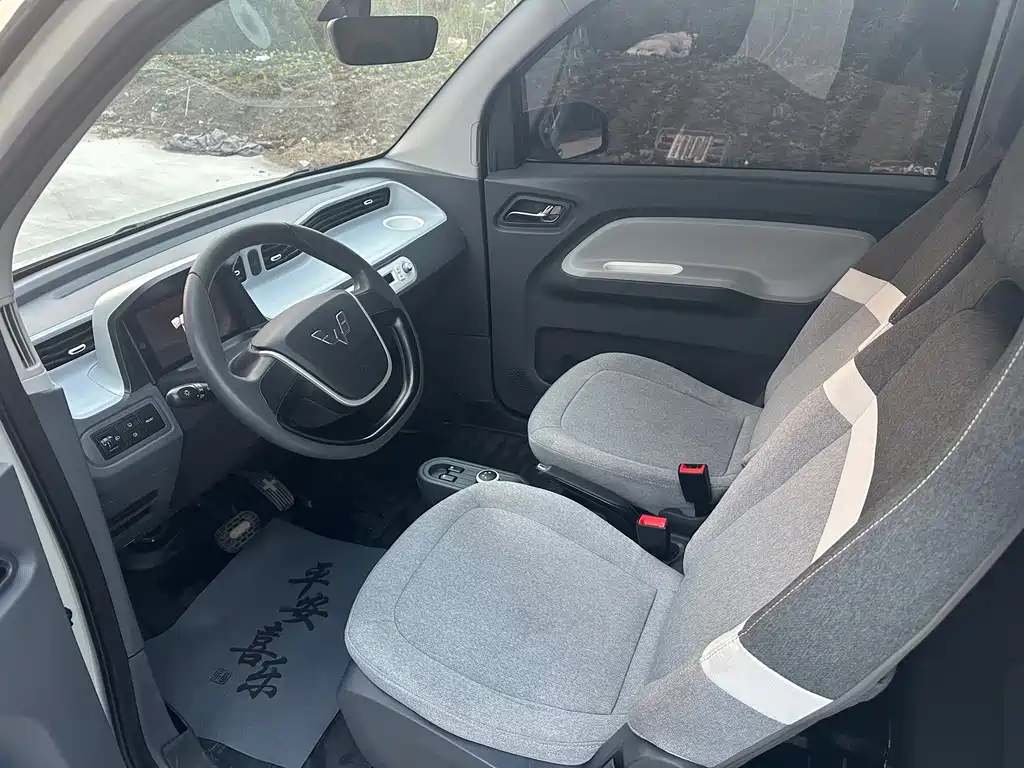 Wuling MINIEV — миниатюра 6