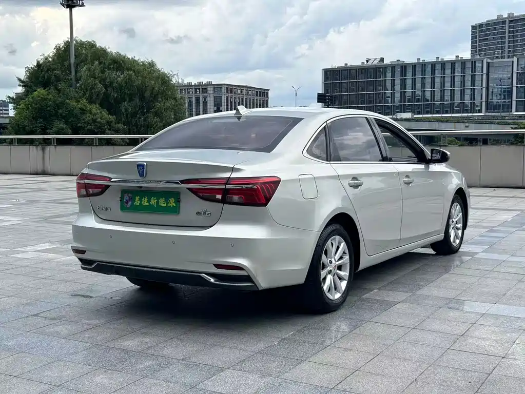 Roewe i6 2017 45T Smart