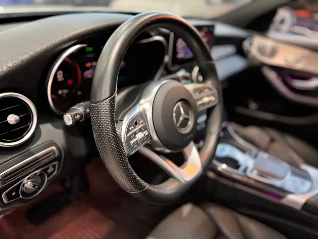 Mercedes-Benz C-Class — миниатюра 8