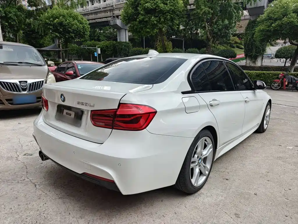 BMW 3 Series — миниатюра 7