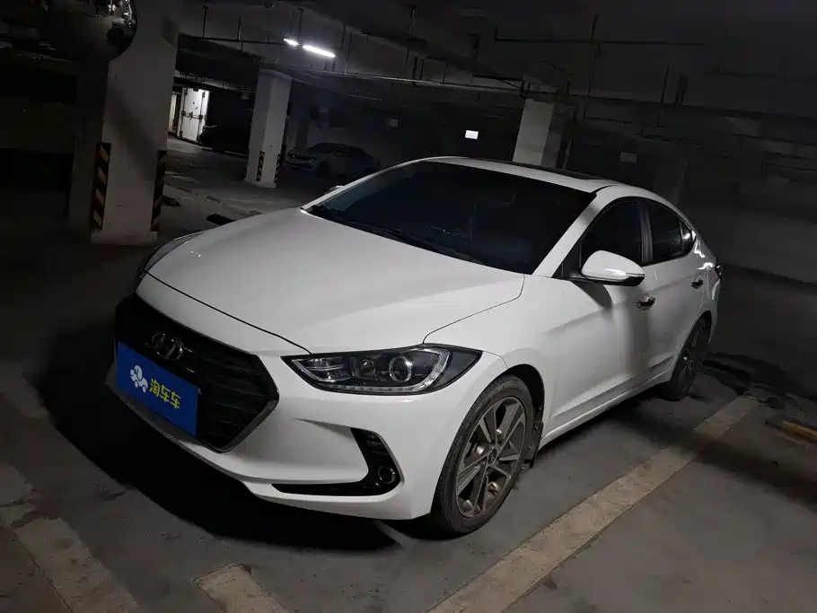 Hyundai Elantra
