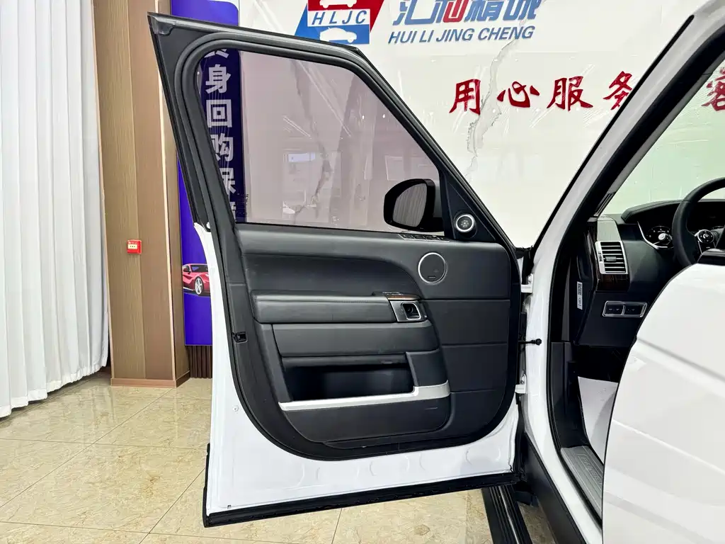 Land Rover Range Rover — миниатюра 15