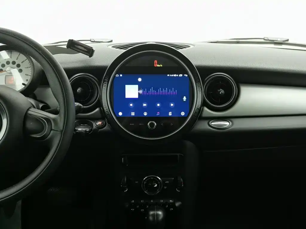 MINI Mini Clubman — миниатюра 12