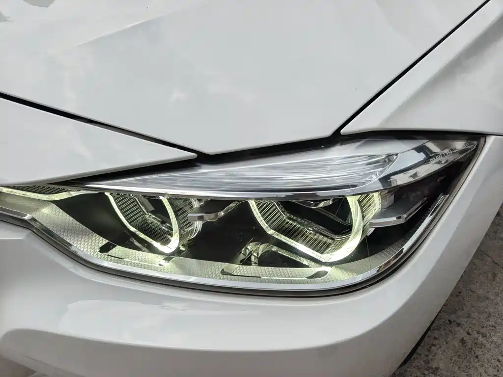 BMW 3 Series — миниатюра 24