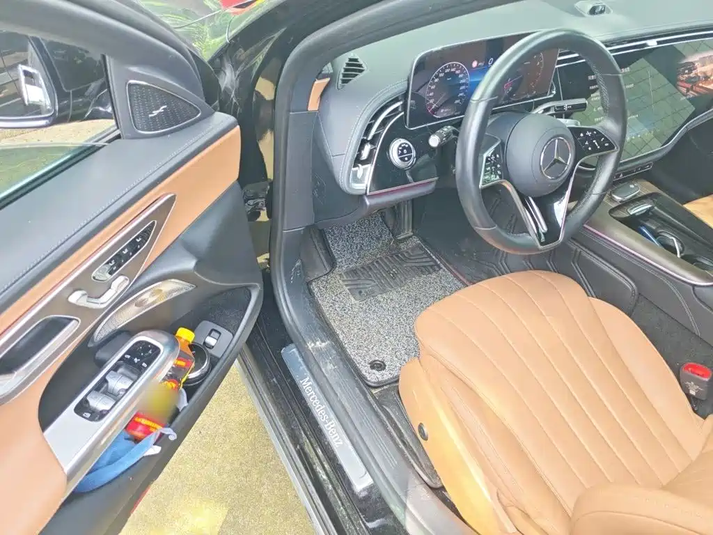 Mercedes-Benz E-Class — миниатюра 14