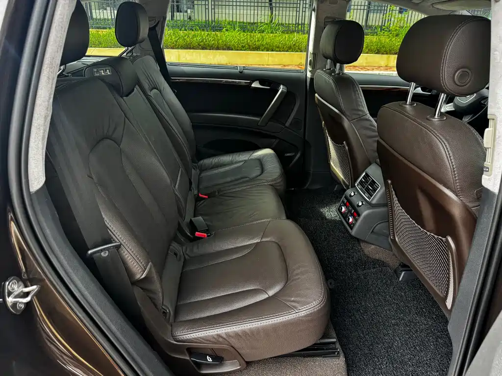 Audi Q7 — миниатюра 16