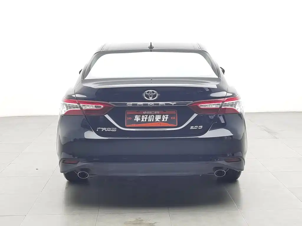 Toyota Camry — миниатюра 4